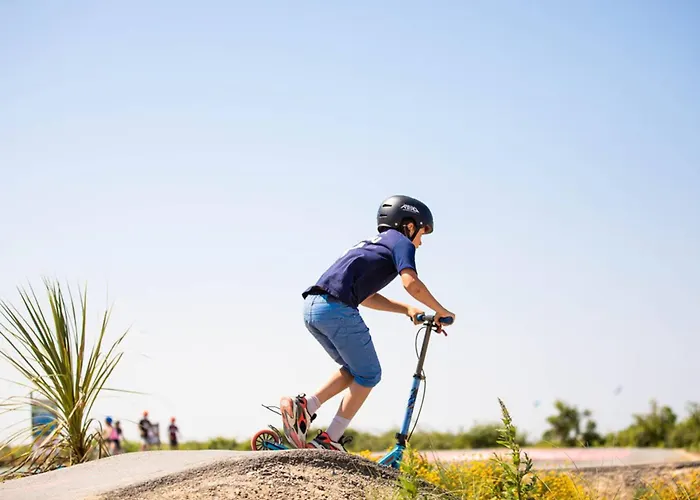 Au Coeur De La Station, Vue - 5 Pers. - Fr-1-788-101 * Merville-Franceville-Plage