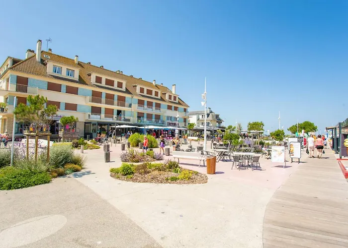 Au Coeur De La Station, Vue - 5 Pers. - Fr-1-788-101 *